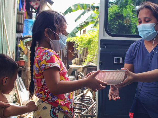 Comida para afectados por el Covid en Filipinas - 2836