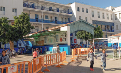 Instalación de paneles solares en el centro educativo de Túnez