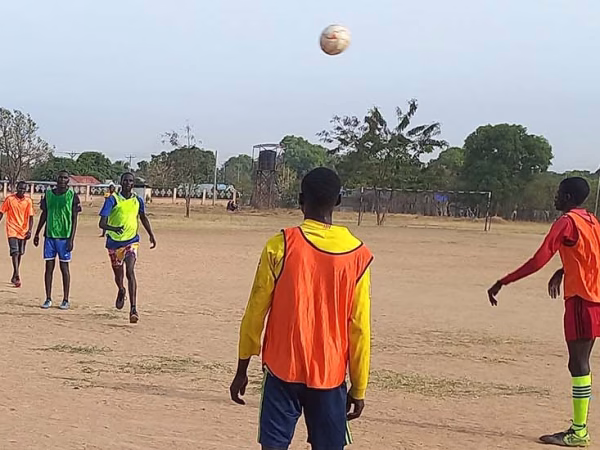 Capacitación de jóvenes a través del deporte y la música en Sudán del Sur